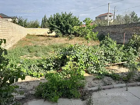 Satılır 5 otaqlı həyət evi 200 m²