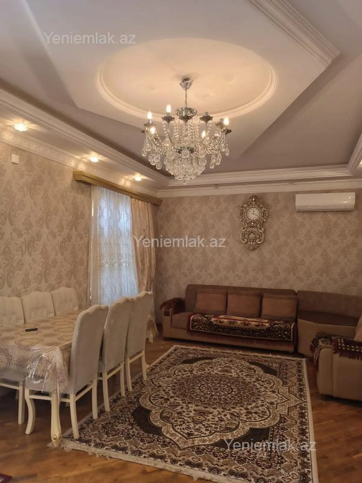 Satılır 8 otaqlı həyət evi 360 m²
