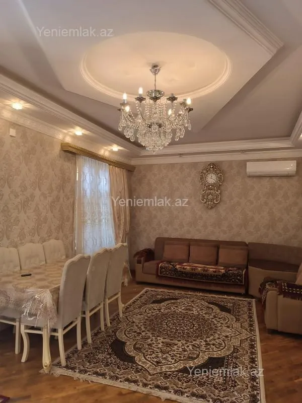 Satılır 8 otaqlı həyət evi 360 m²
