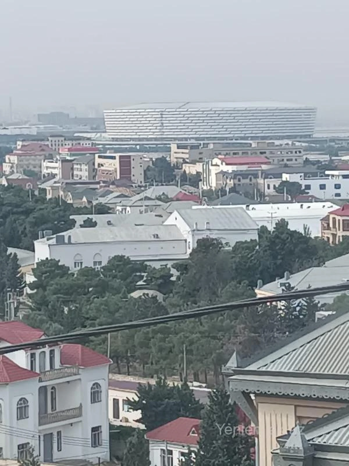 Satılır 8 otaqlı həyət evi 360 m²