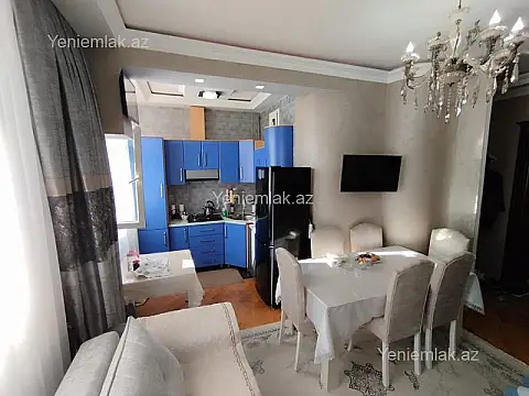 Satılır 2 otaqlı köhnə tikili 60 m²