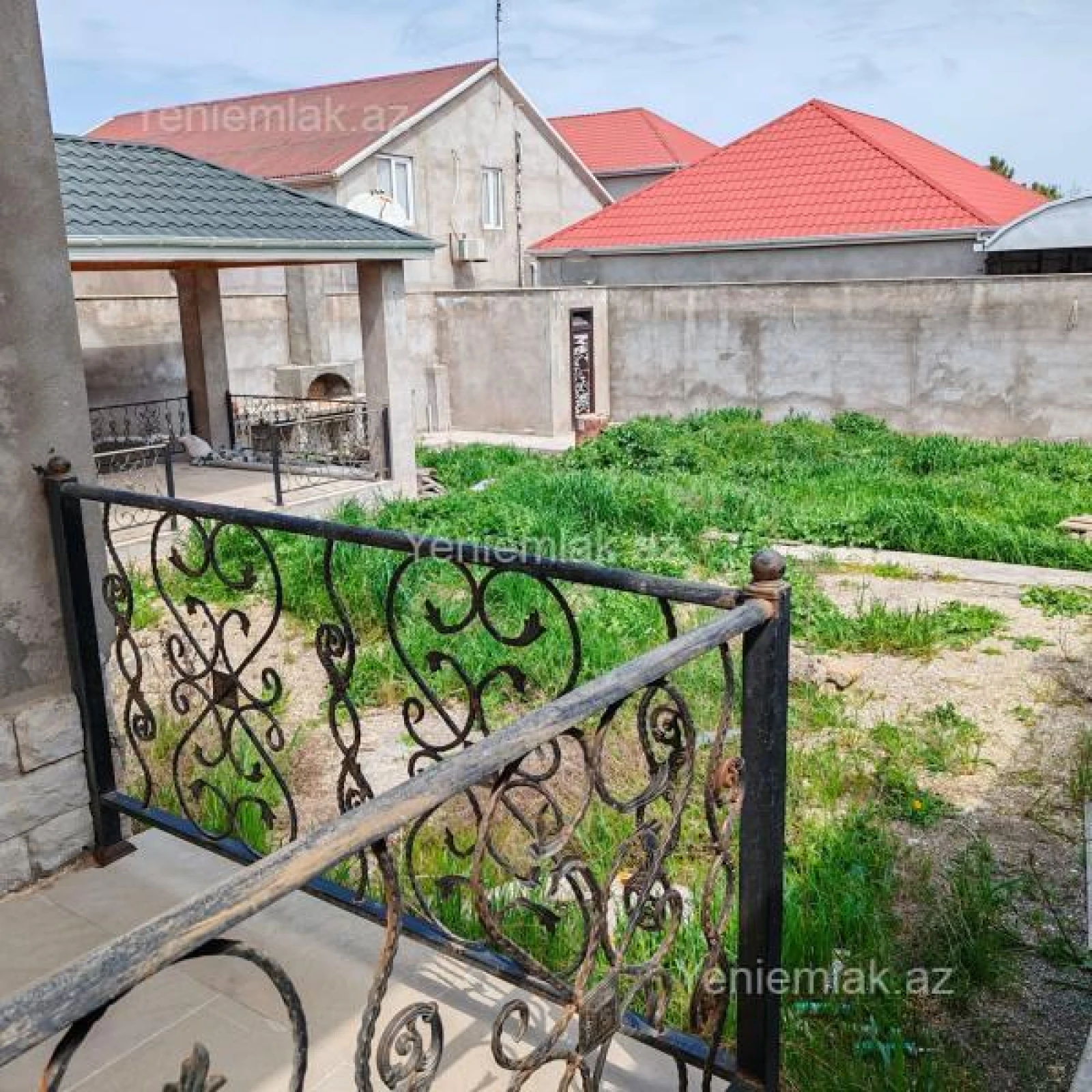 Satılır 5 otaqlı həyət evi 170 m²