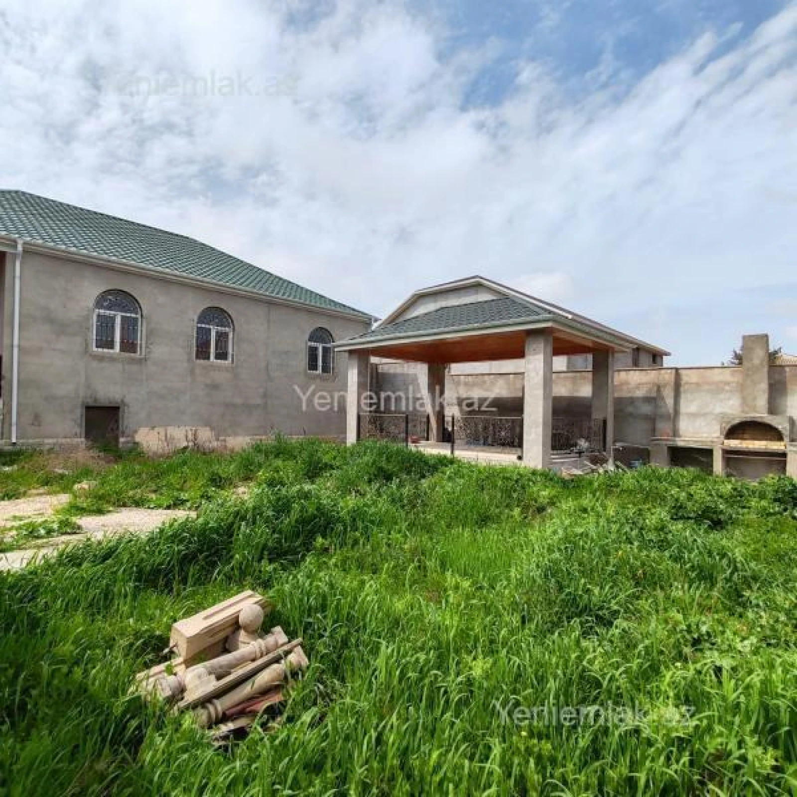 Satılır 5 otaqlı həyət evi 170 m²