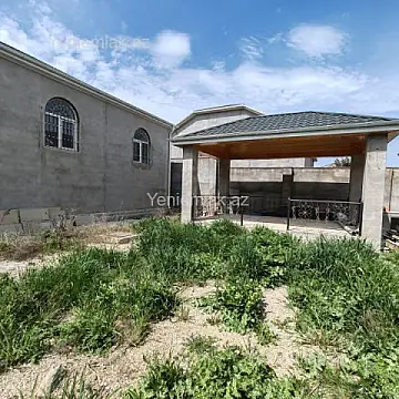 Satılır 5 otaqlı həyət evi 170 m²