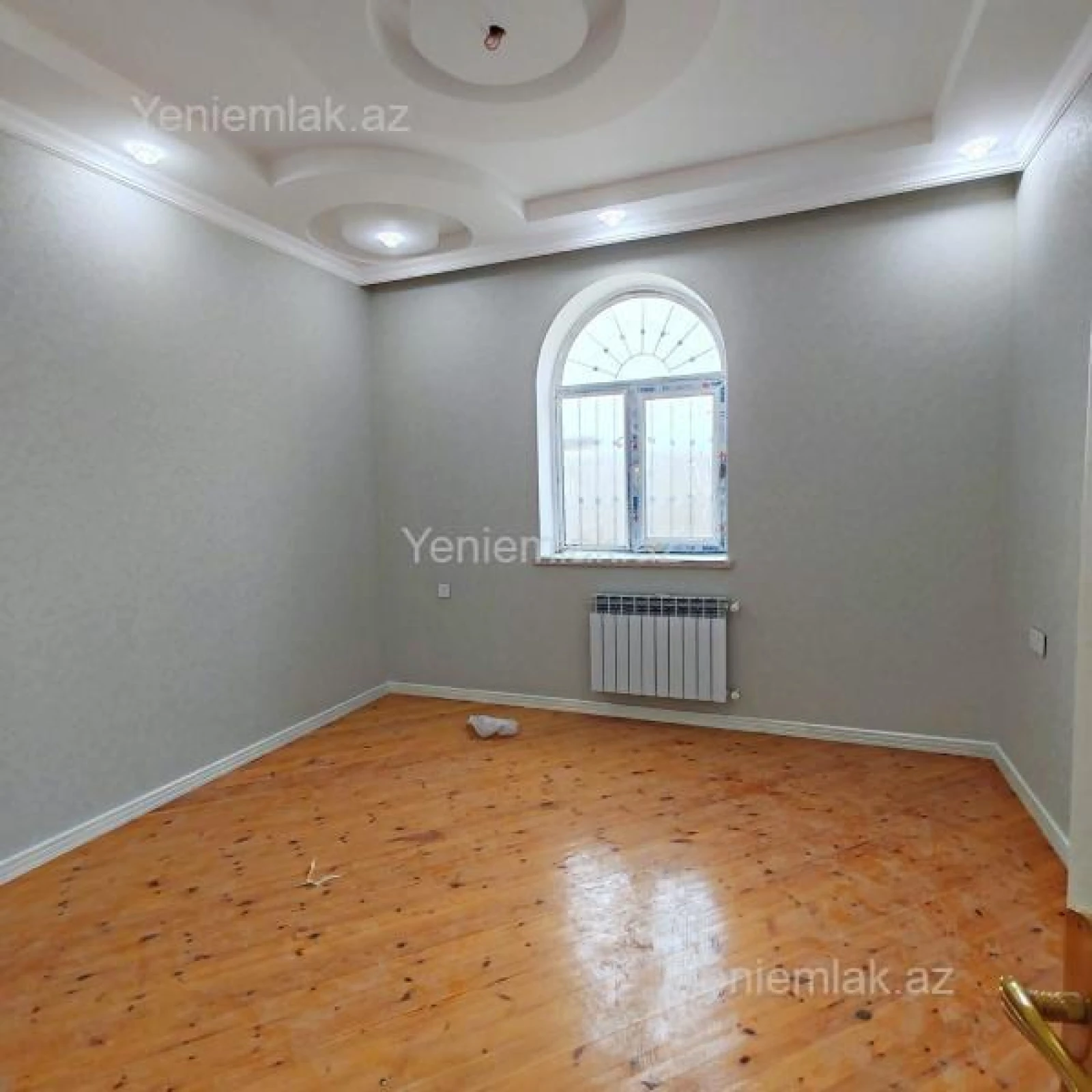 Satılır 5 otaqlı həyət evi 170 m²