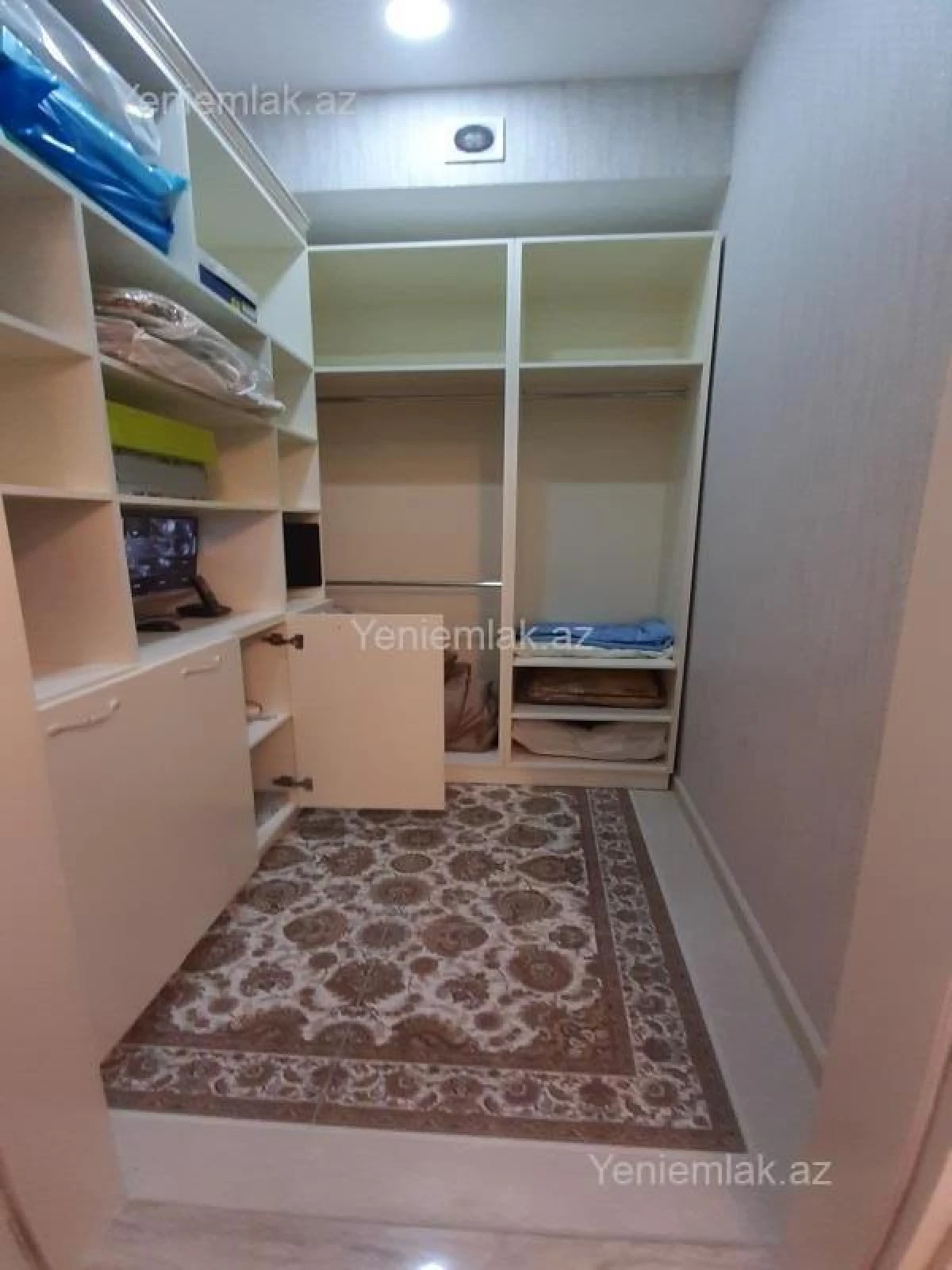 Satılır 6 otaqlı həyət evi 458 m²