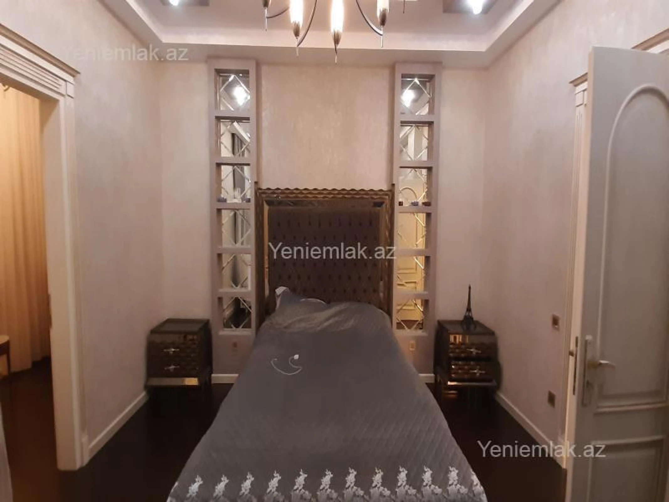Satılır 6 otaqlı həyət evi 458 m²