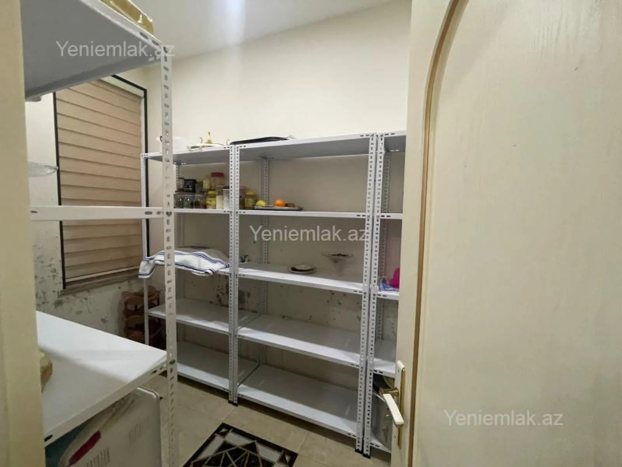 Satılır 6 otaqlı həyət evi 458 m²