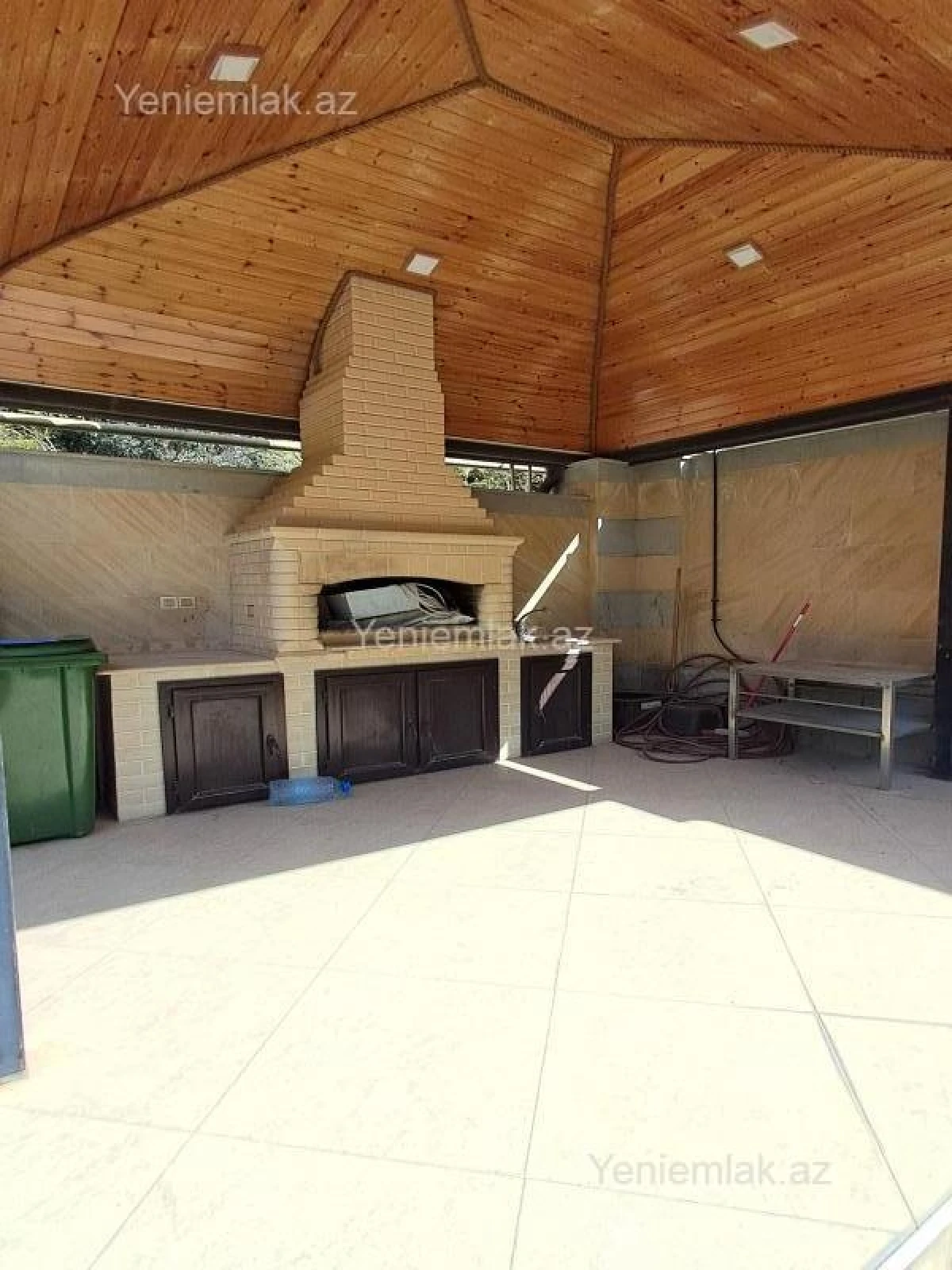 Satılır 6 otaqlı həyət evi 458 m²