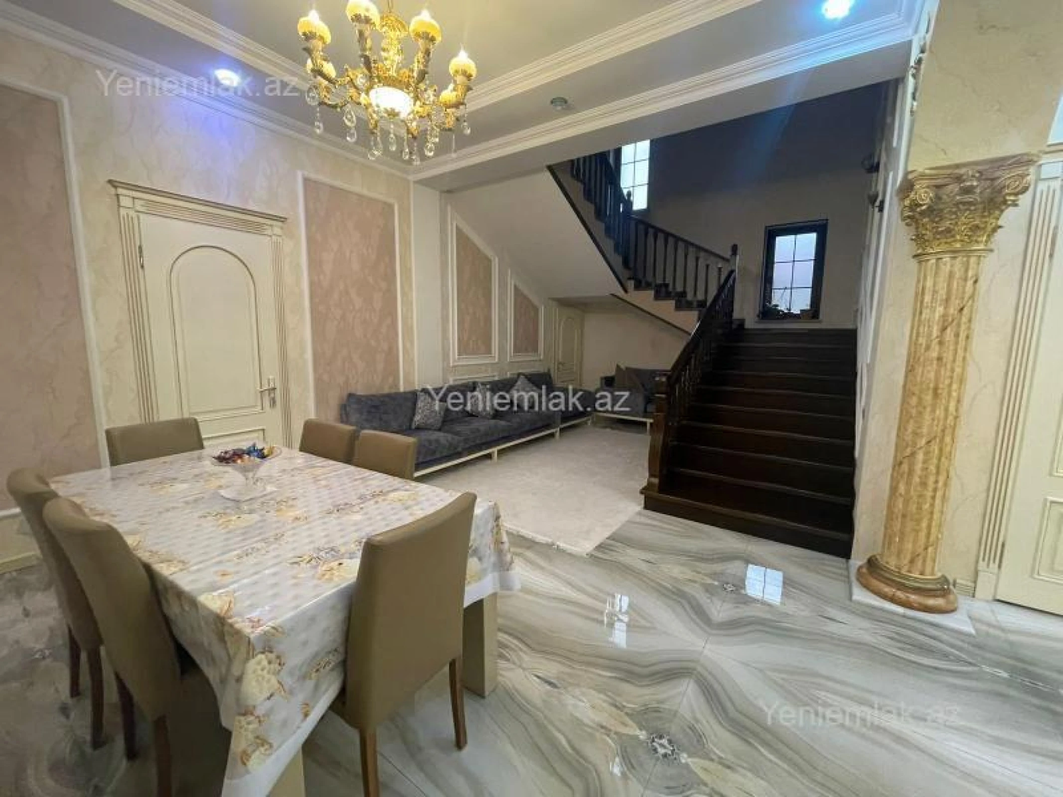 Satılır 6 otaqlı həyət evi 458 m²