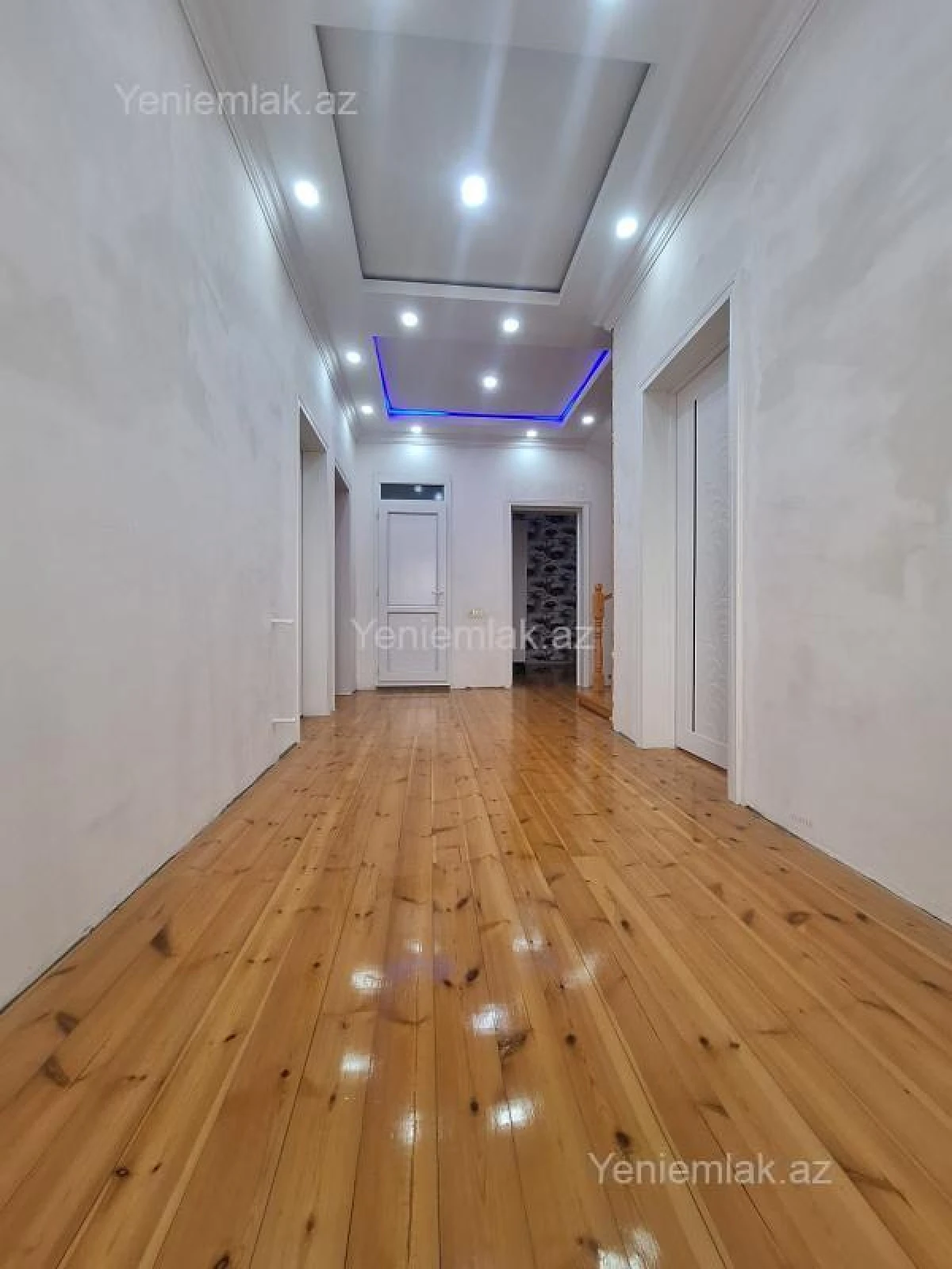Satılır 6 otaqlı həyət evi 400 m²