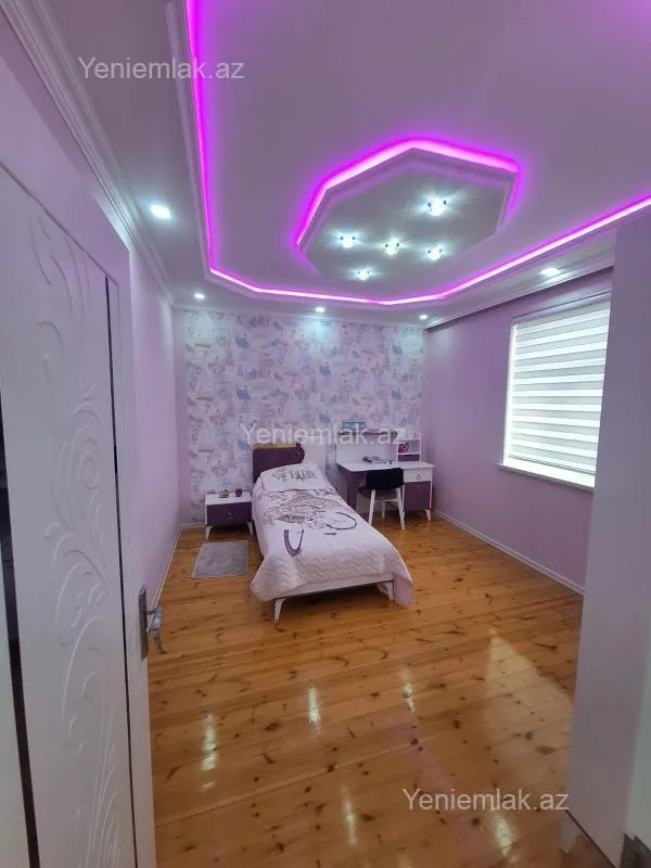 Satılır 6 otaqlı həyət evi 400 m²