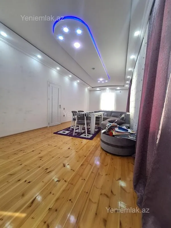 Satılır 6 otaqlı həyət evi 400 m²
