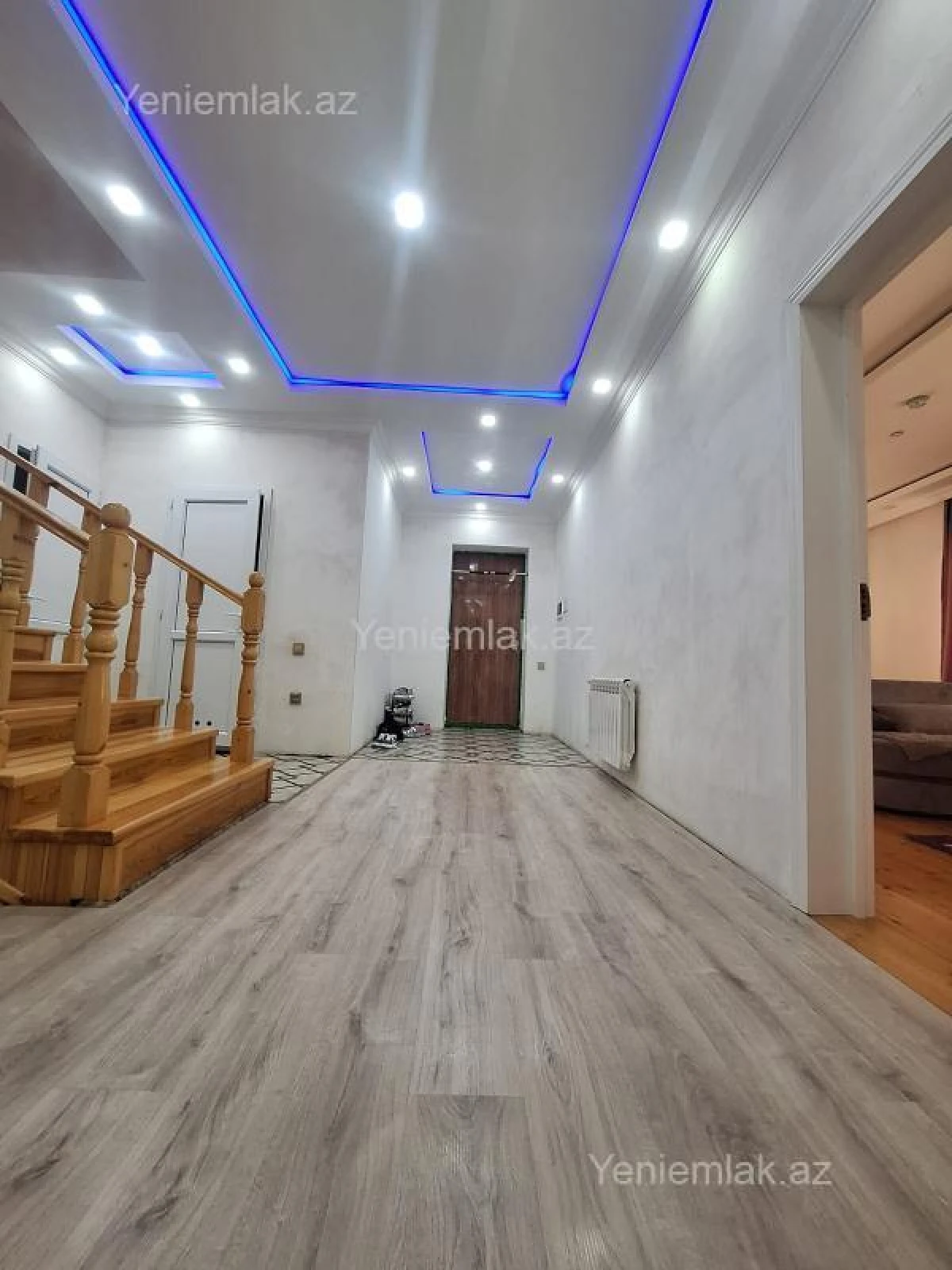 Satılır 6 otaqlı həyət evi 400 m²