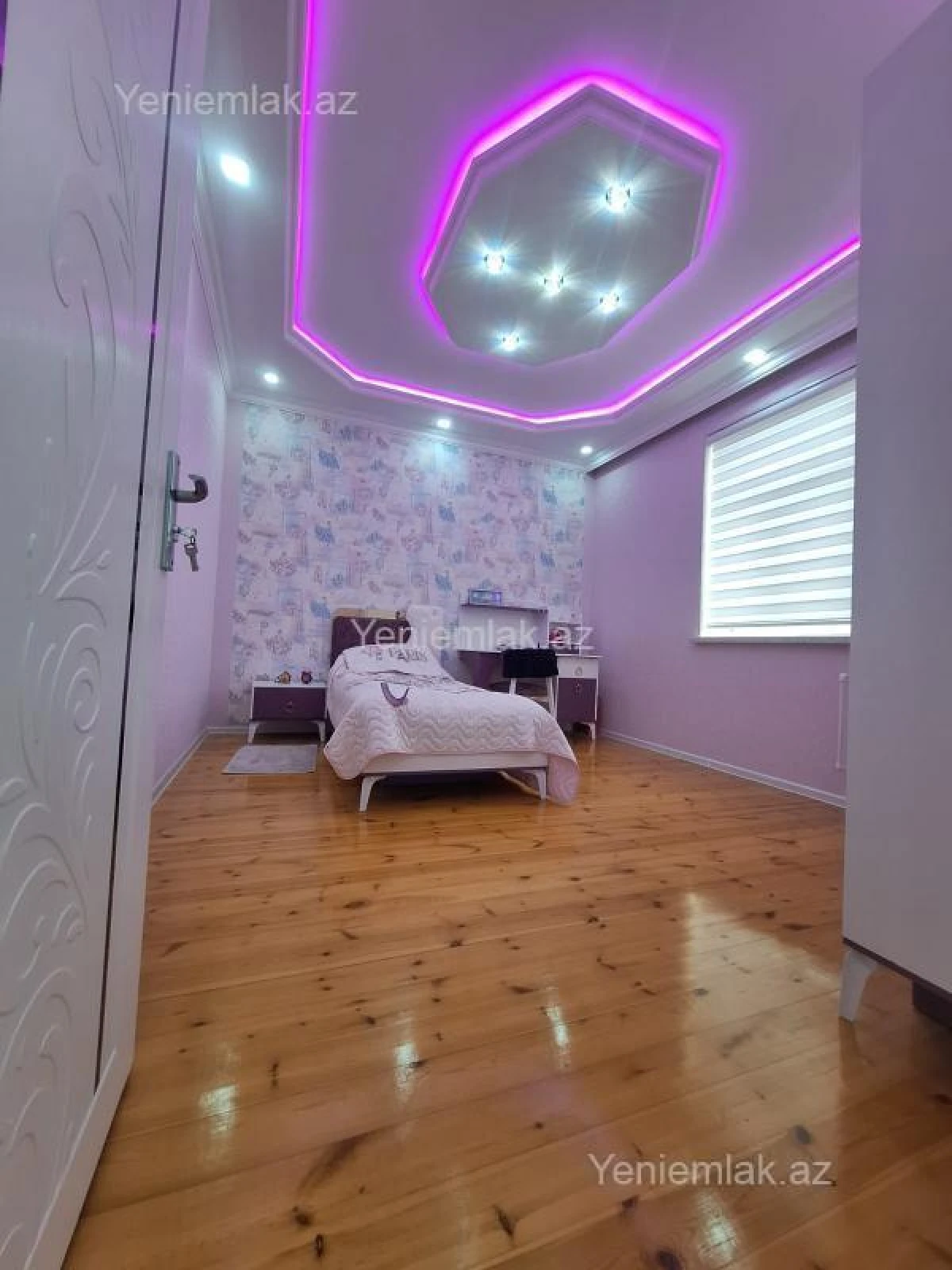 Satılır 6 otaqlı həyət evi 400 m²