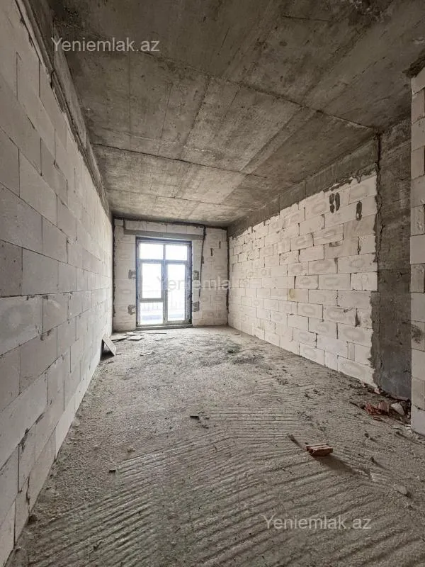 Satılır 4 otaqlı yeni tikili 225 m²