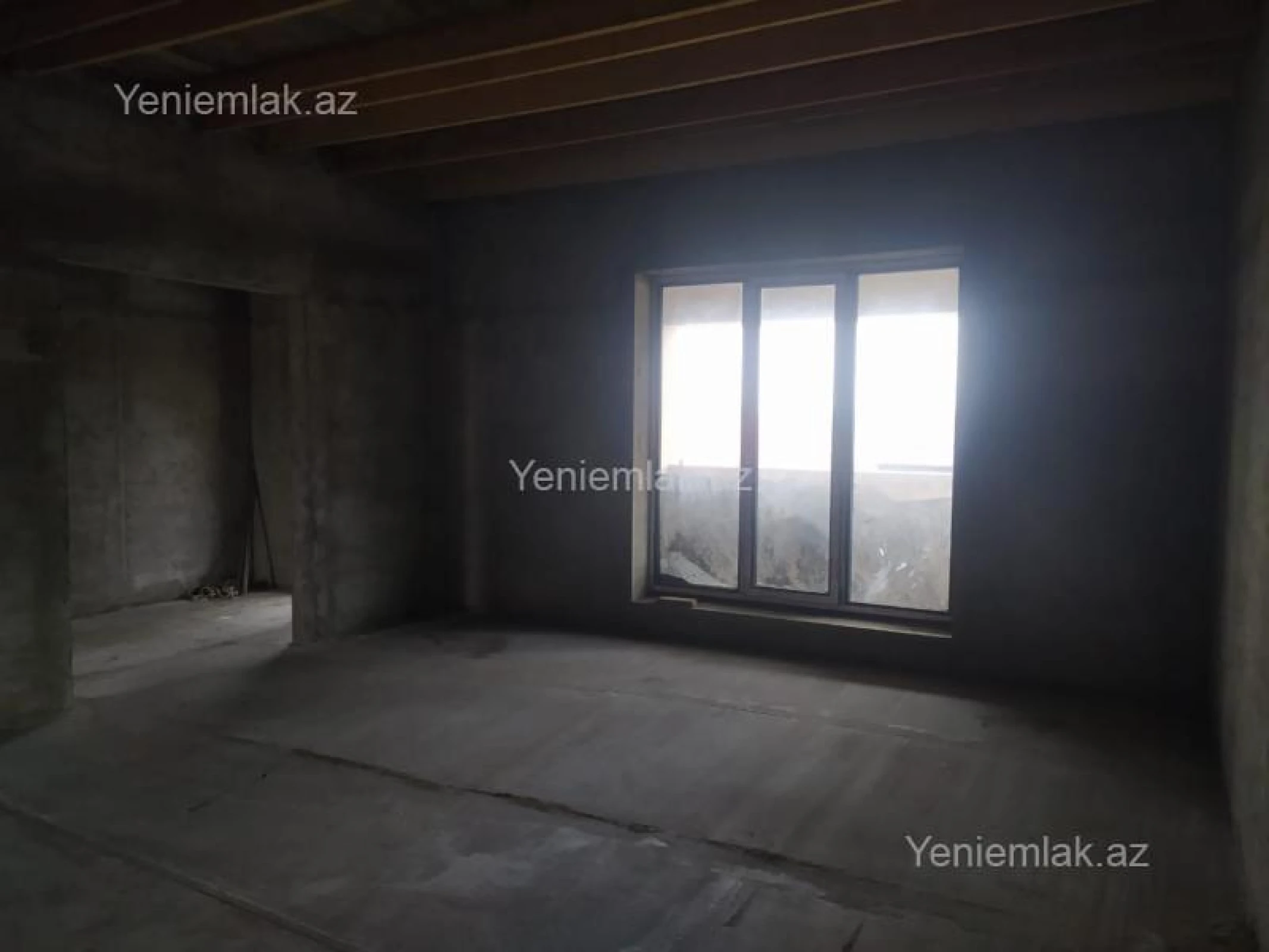 Satılır 7 otaqlı həyət evi 440 m²