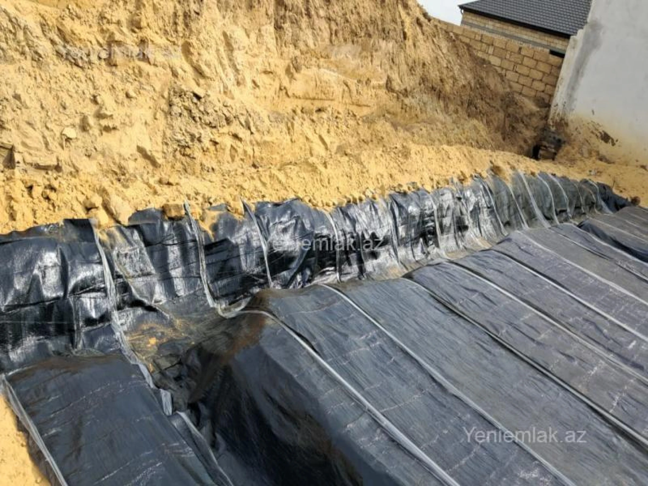 Satılır 7 otaqlı həyət evi 440 m²