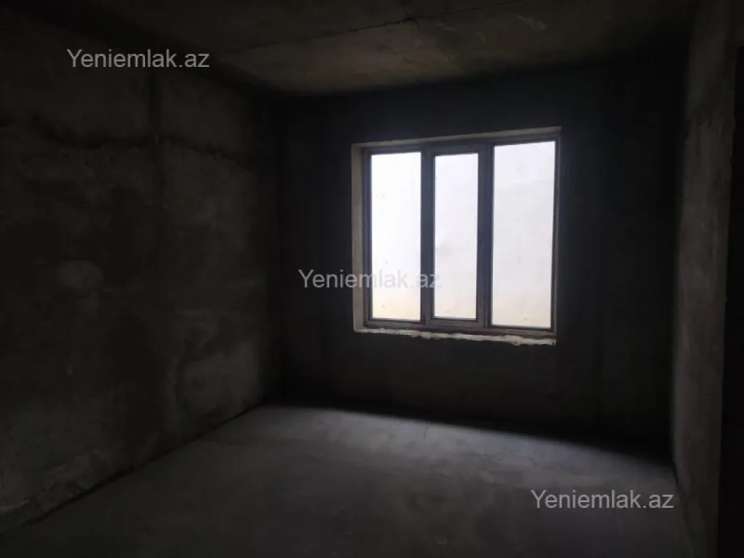 Satılır 7 otaqlı həyət evi 440 m²