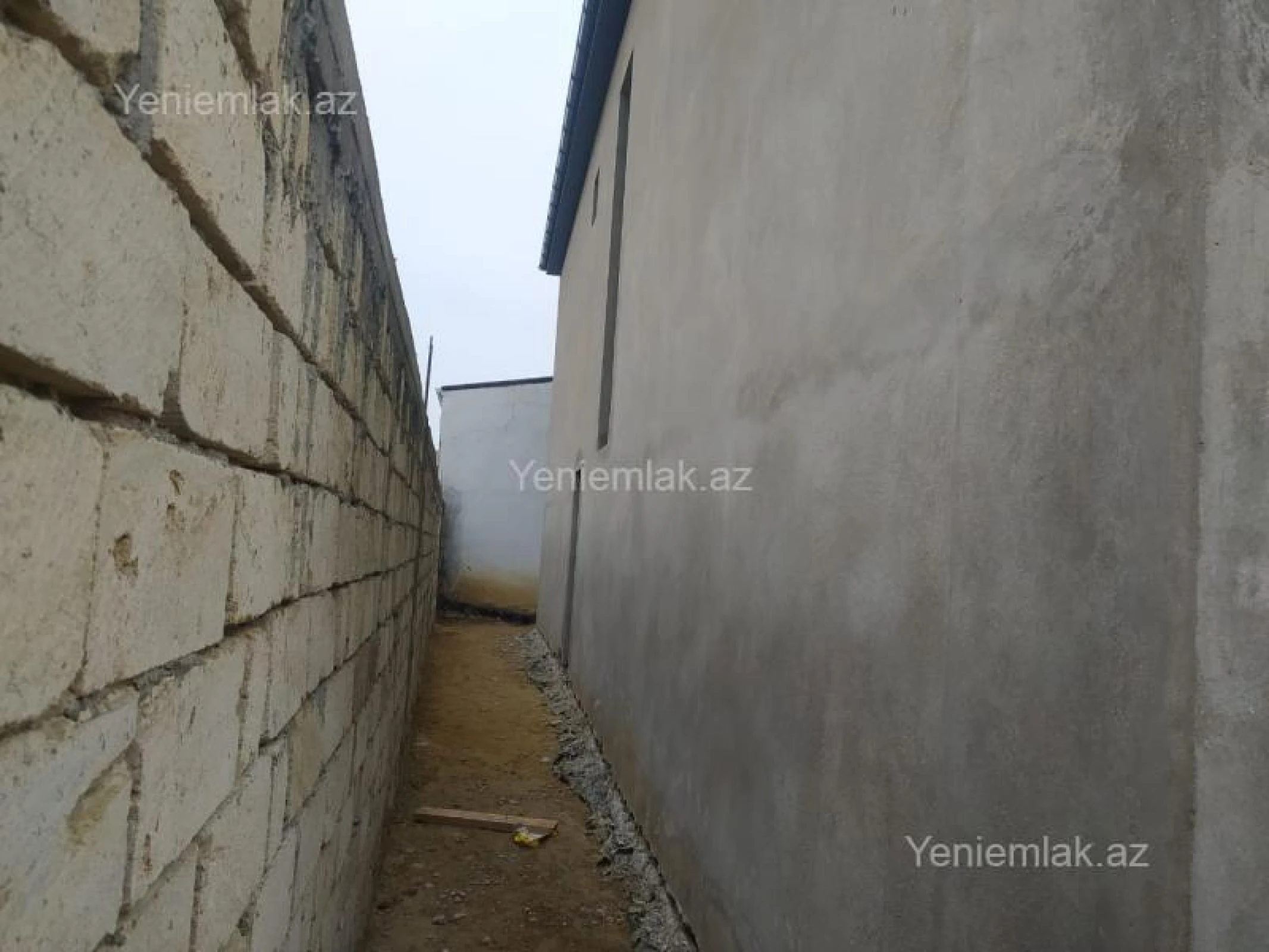 Satılır 7 otaqlı həyət evi 440 m²