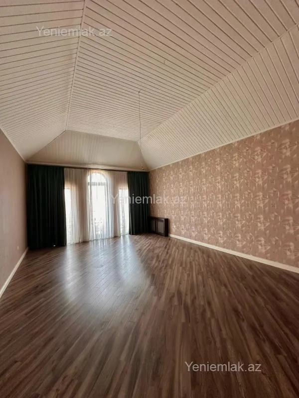 Satılır 6 otaqlı həyət evi 500 m²