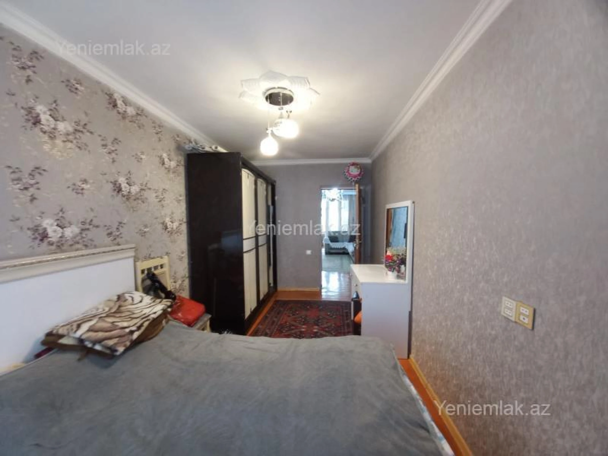 Satılır 3 otaqlı köhnə tikili 68 m²