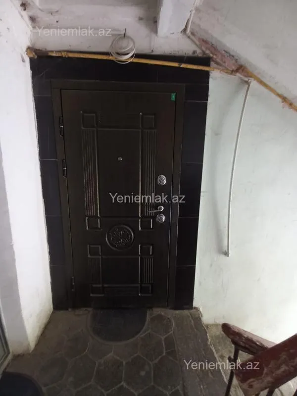 Satılır 3 otaqlı köhnə tikili 68 m²