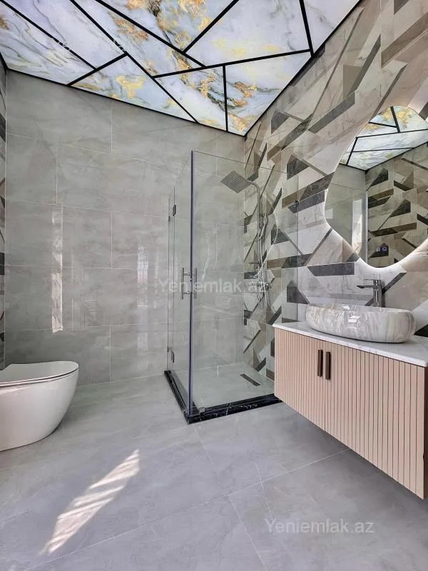 Satılır 5 otaqlı həyət evi 250 m²