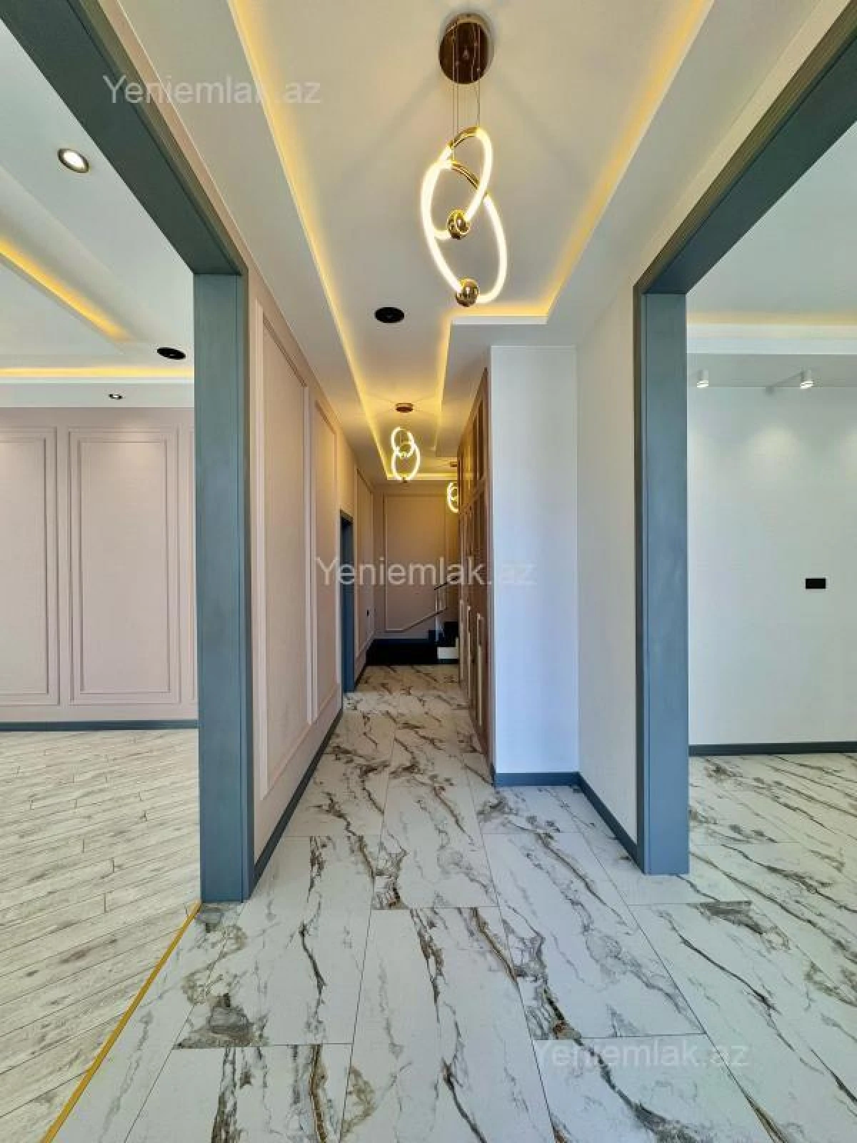 Satılır 5 otaqlı həyət evi 250 m²