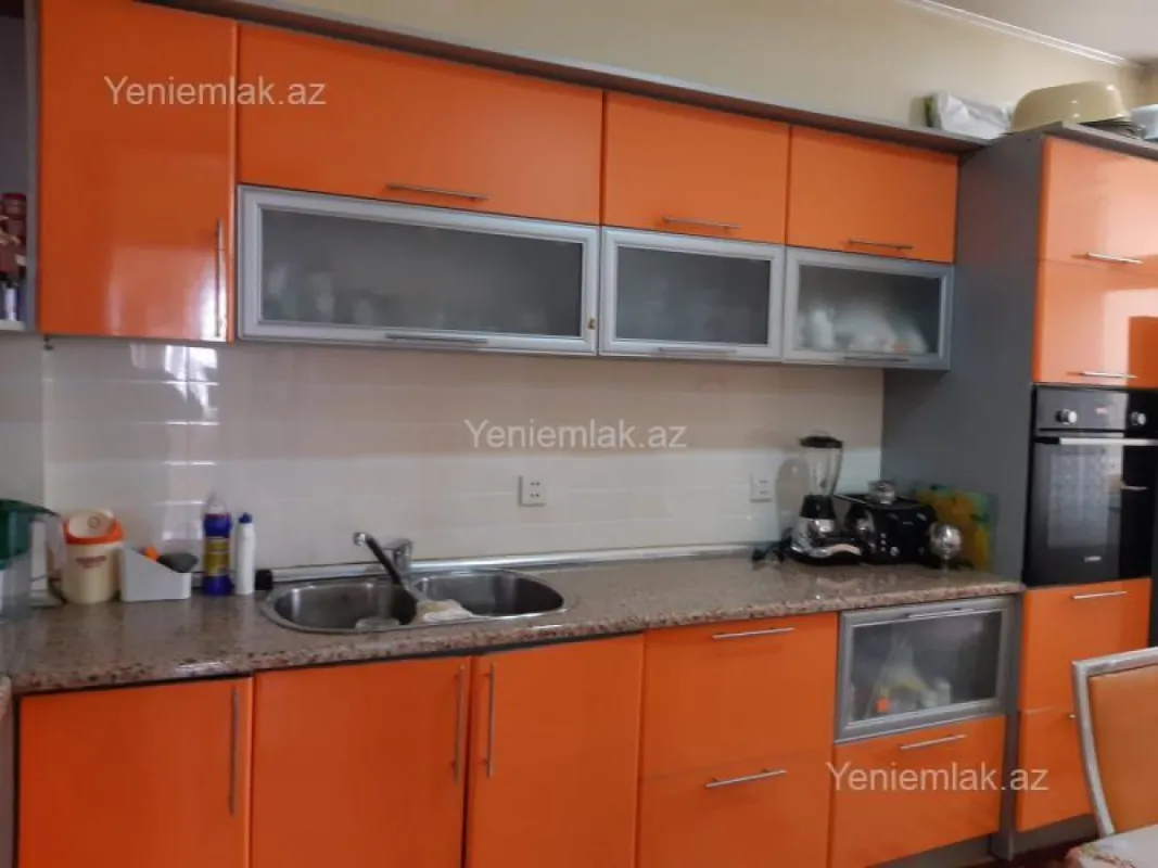 Satılır 4 otaqlı yeni tikili 161 m²