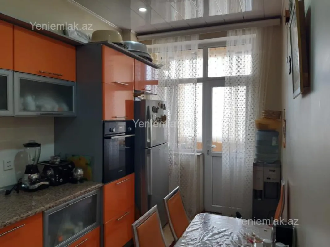 Satılır 4 otaqlı yeni tikili 161 m²