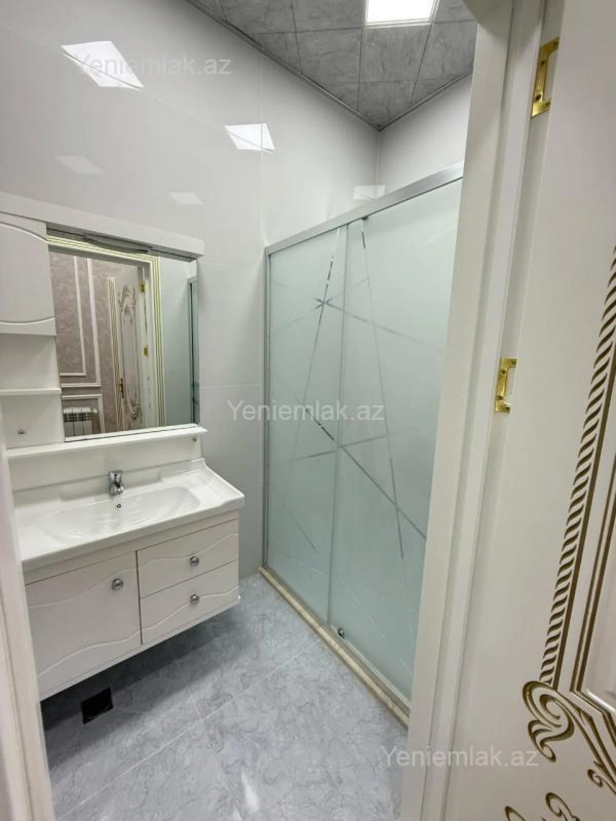 Satılır 2 otaqlı yeni tikili 65 m²