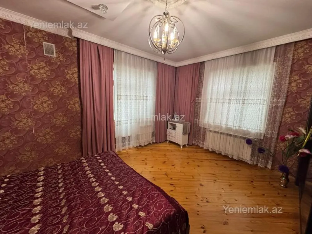 Satılır 6 otaqlı həyət evi 150 m²