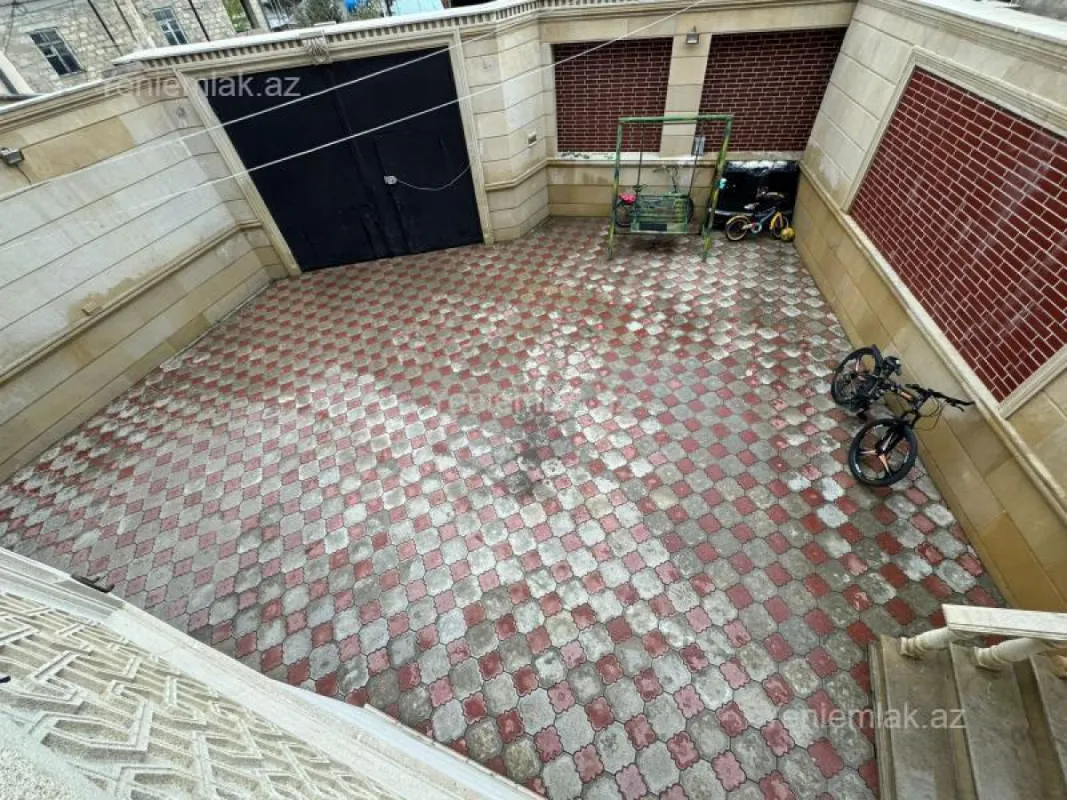 Satılır 6 otaqlı həyət evi 150 m²