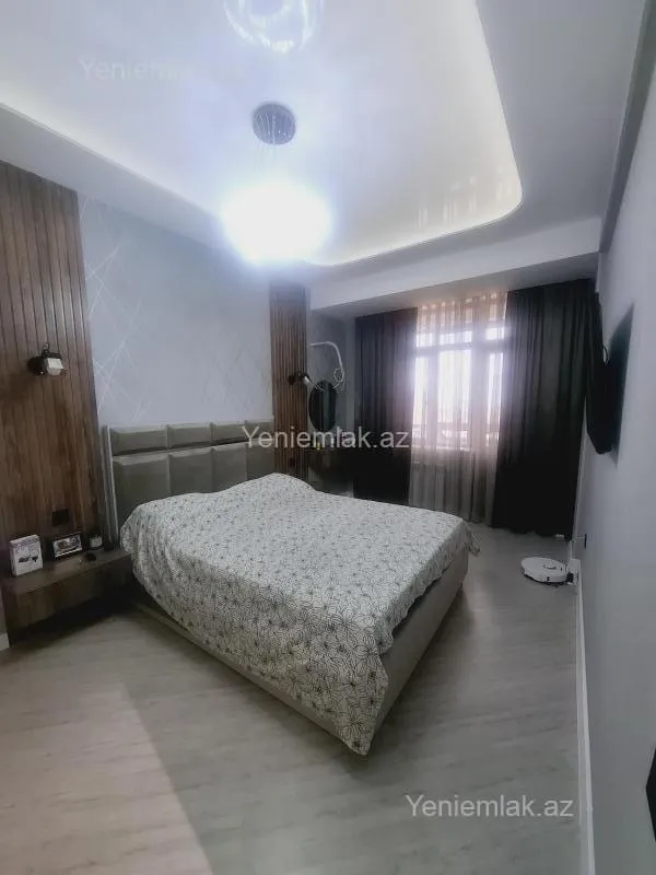 Satılır 3 otaqlı yeni tikili 130 m²