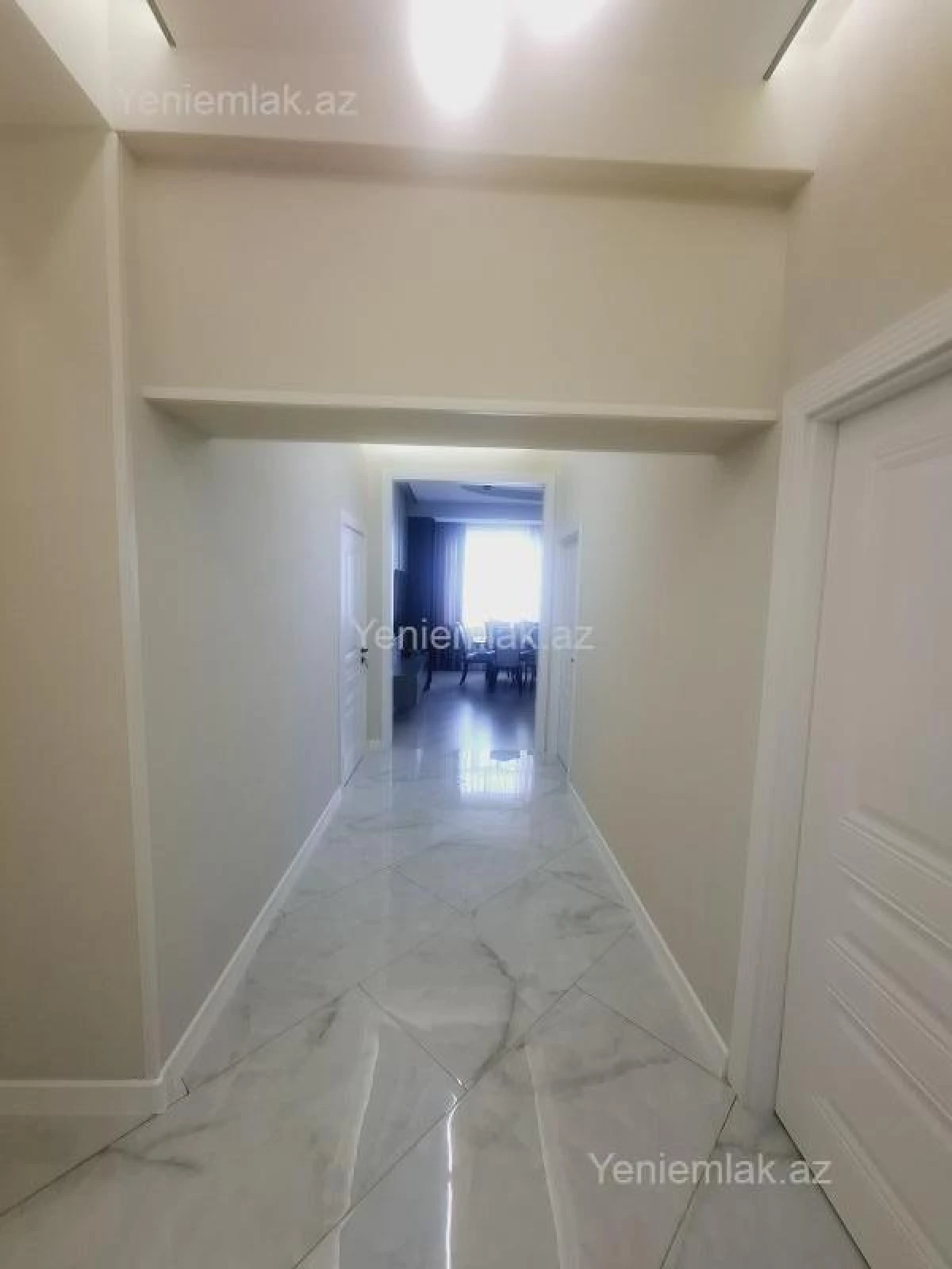 Satılır 3 otaqlı yeni tikili 130 m²