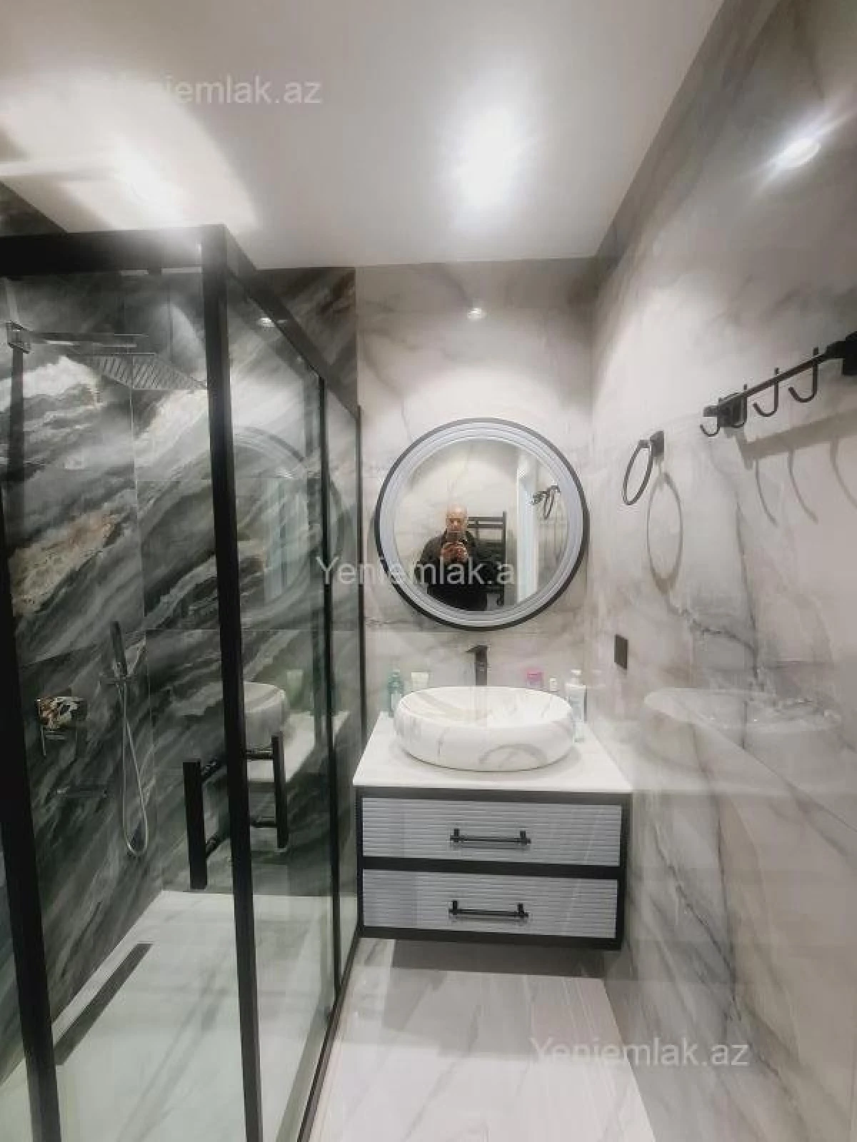 Satılır 3 otaqlı yeni tikili 130 m²