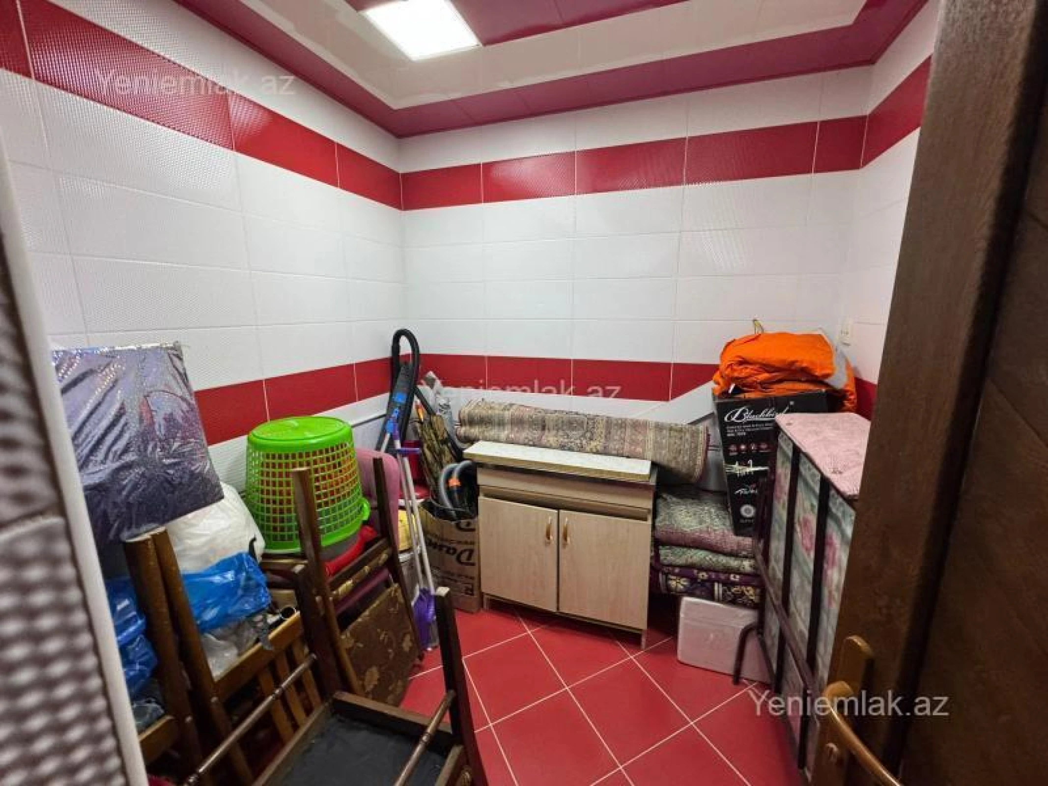 Satılır 6 otaqlı həyət evi 250 m²