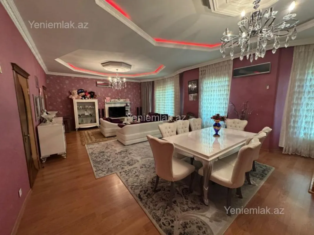 Satılır 6 otaqlı həyət evi 250 m²