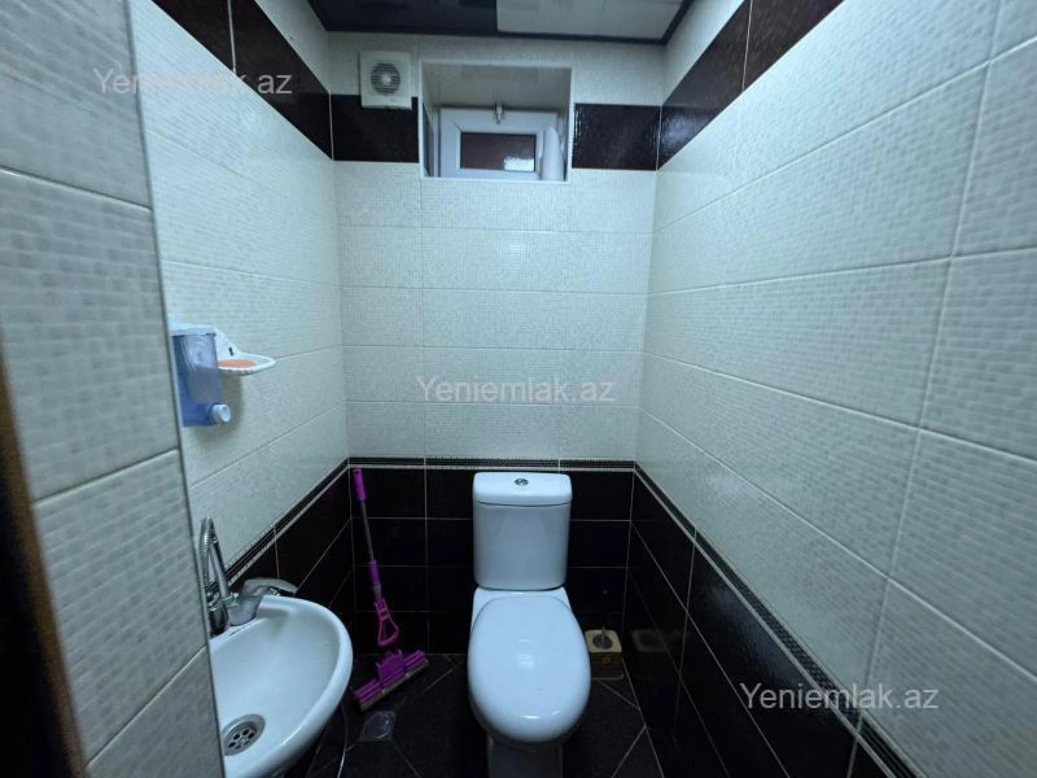 Satılır 6 otaqlı həyət evi 250 m²