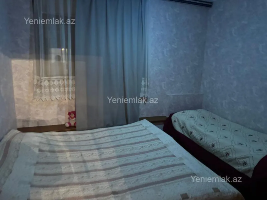 Satılır 6 otaqlı həyət evi 250 m²