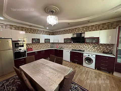 Satılır 6 otaqlı həyət evi 250 m²