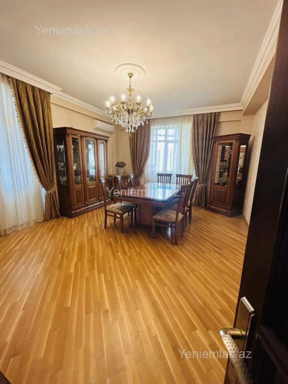 Satılır 3 otaqlı yeni tikili 134 m²