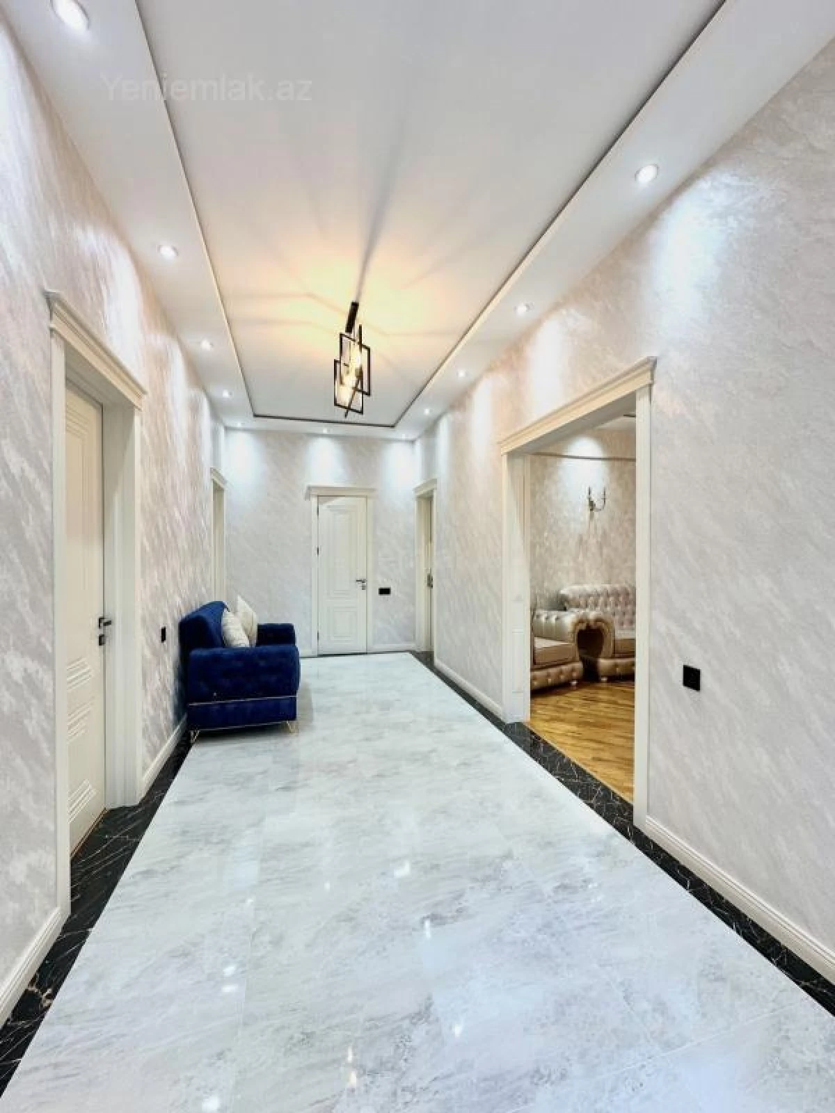 Satılır 5 otaqlı həyət evi 185 m²