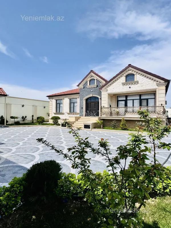 Satılır 5 otaqlı həyət evi 185 m²