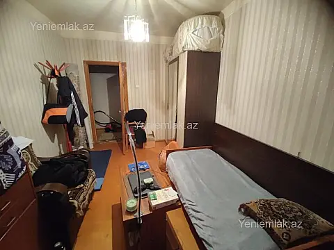 Satılır 3 otaqlı köhnə tikili 70 m²