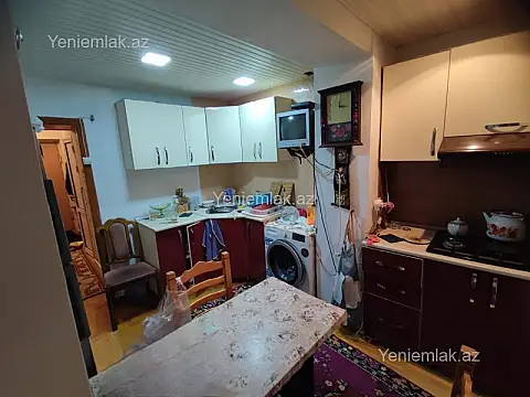 Satılır 3 otaqlı köhnə tikili 70 m²