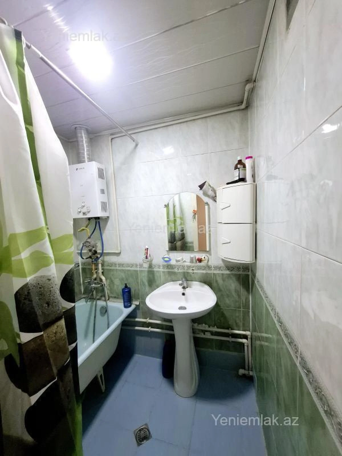 Satılır 3 otaqlı köhnə tikili 78 m²