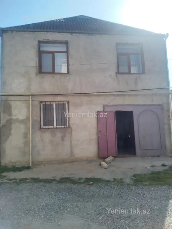 Satılır 4 otaqlı həyət evi 130 m²