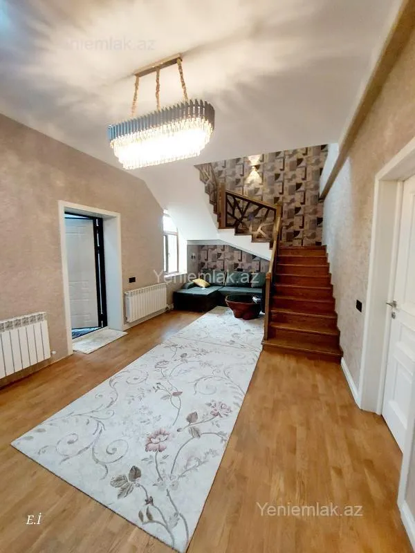 Satılır 5 otaqlı həyət evi 176 m²